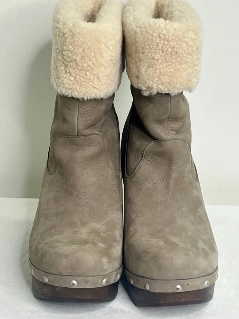 UGG stylish women